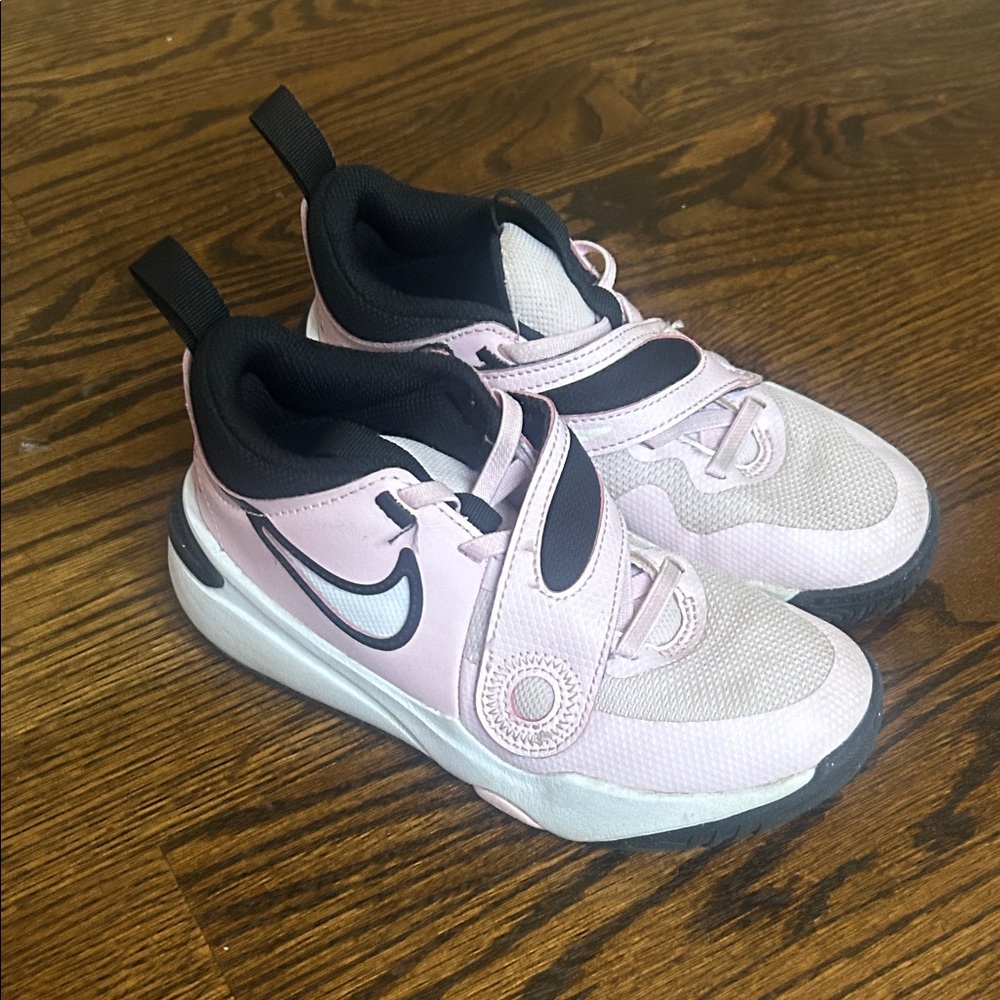 Nike Kids Light Pink and Black Sneakers